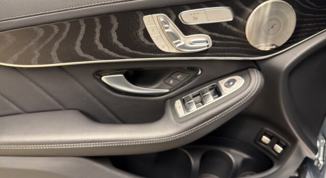MERCEDES-BENZ GLC 300 e 4Matic 9G-Tronic