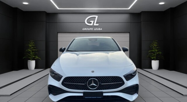 MERCEDES-BENZ A 200 Night Star 7G-DCT