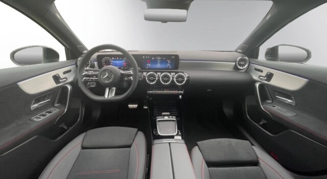 MERCEDES-BENZ A 200 Night Star 7G-DCT