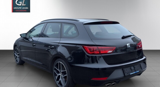 SEAT LEON ST 2.0 TDI FR 4D