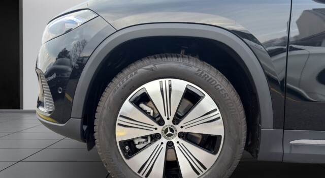 MERCEDES-BENZ EQA 250