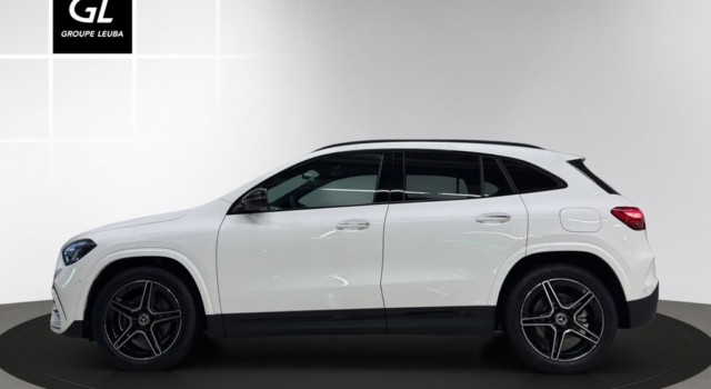 MERCEDES-BENZ GLA 220 d 4M Swiss Star