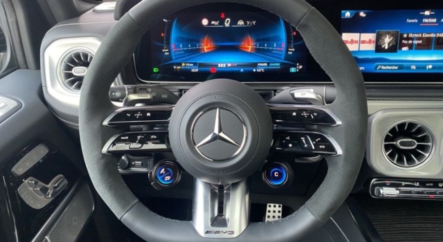 MERCEDES-BENZ G 63 AMG 9G-Tronic