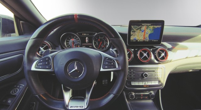 MERCEDES-BENZ CLA 45 AMG 4Matic