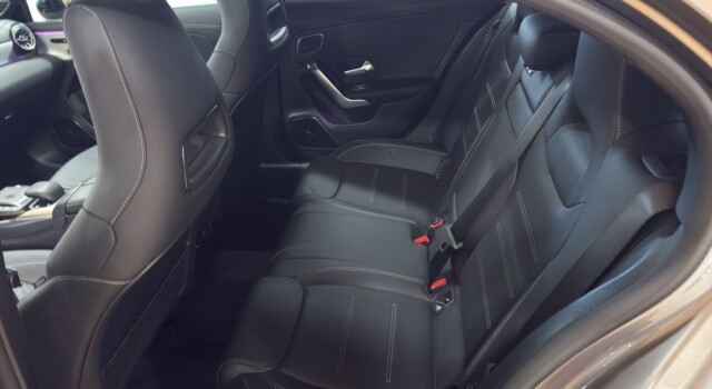 MERCEDES-BENZ A 35 AMG 4Matic Speedshift