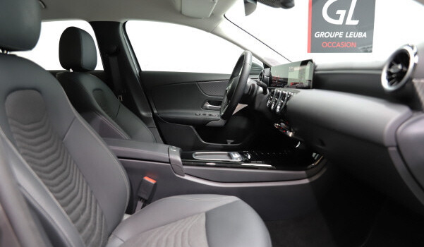 MERCEDES-BENZ A 180 7G-DCT