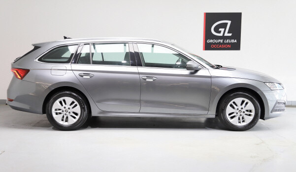 SKODA OCTAVIA Combi 1.5 TSI mHEV DSG Ambition