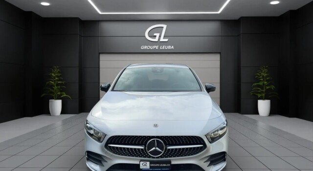 MERCEDES-BENZ A 200 AMG Line