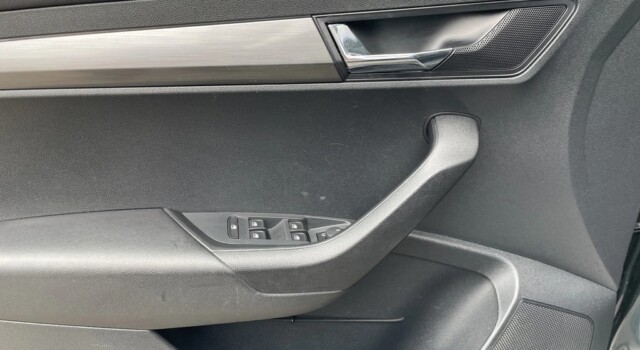 SKODA KAROQ 1.0 TSI Ambition