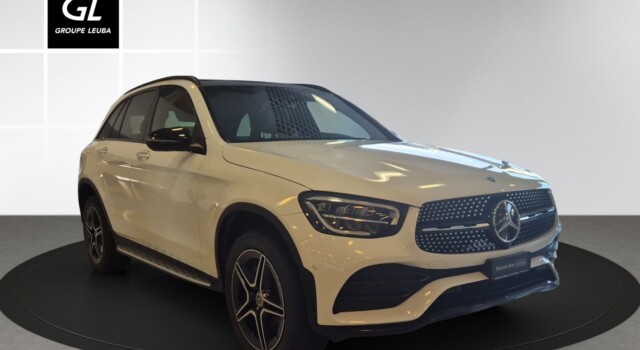 MERCEDES-BENZ GLC 300 e AMG Line 4Matic