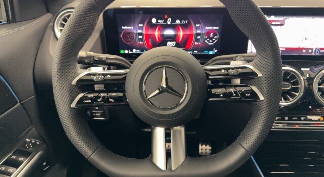 MERCEDES-BENZ GLA 220 4Matic 8G-DCT