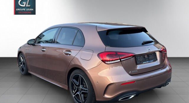 MERCEDES-BENZ A 200 AMG Line