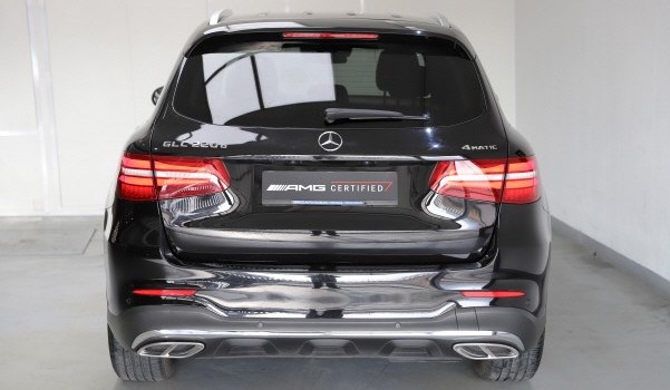 MERCEDES-BENZ GLC 220 d AMG Line 4Matic