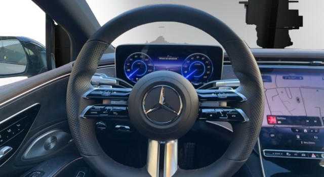 MERCEDES-BENZ EQS 450 + AMG Line