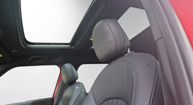 MINI COUNTRYMAN CooperSE Trafa
