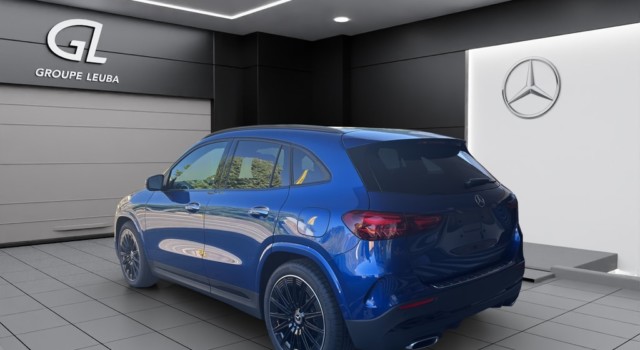 MERCEDES-BENZ GLA 250 4Matic 8G-DCT