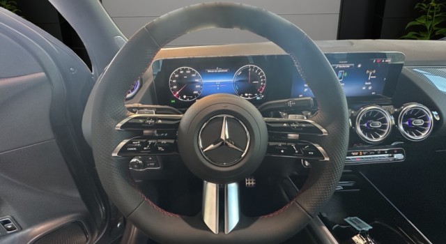 MERCEDES-BENZ GLA 250 e EQ Star 8G-DCT