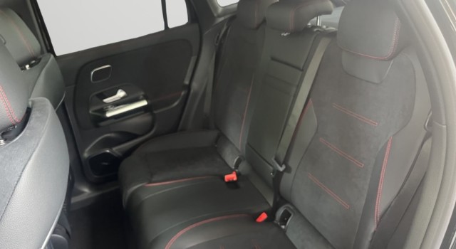 MERCEDES-BENZ EQA 350 66,5 kWh 4Matic Excellence