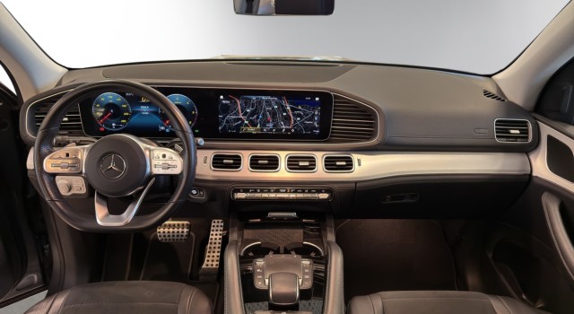 MERCEDES-BENZ GLE 300 d AMG Line 4Matic