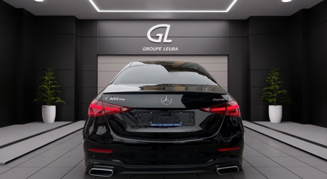 MERCEDES-BENZ C 300 de AMG Line
