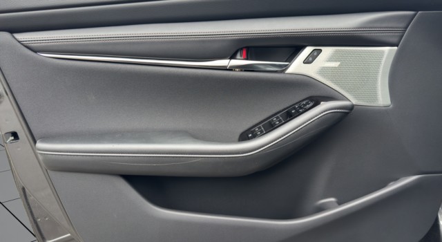 MAZDA 3 Hatchback SKYACTIV-G M Hybrid 140 Centre Line Automat
