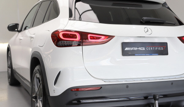 MERCEDES-BENZ GLA 220 d AMG Line 4Matic