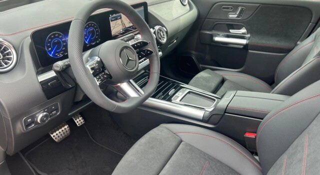 MERCEDES-BENZ EQA 350 66,5 kWh 4Matic Excellence