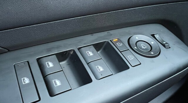 HYUNDAI KONA EV 48.4 kWh Amplia