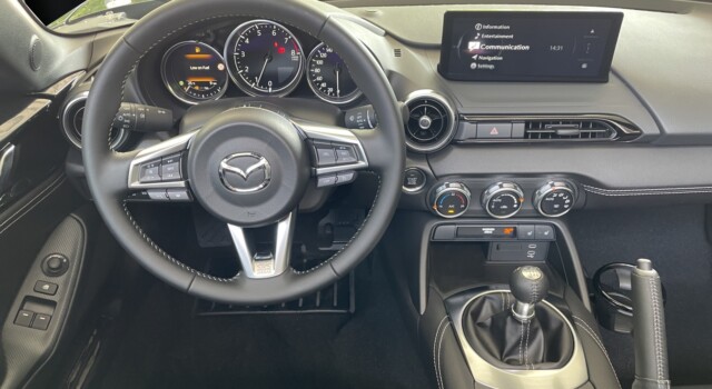 MAZDA MX-5 Skyactiv-G 184 Exclusive-line