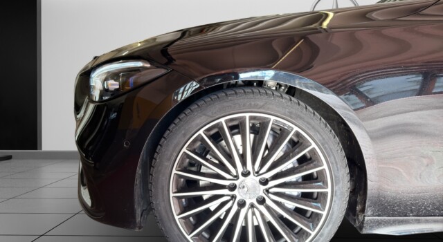 MERCEDES-BENZ C 220 d T 4 Matic Swiss Star