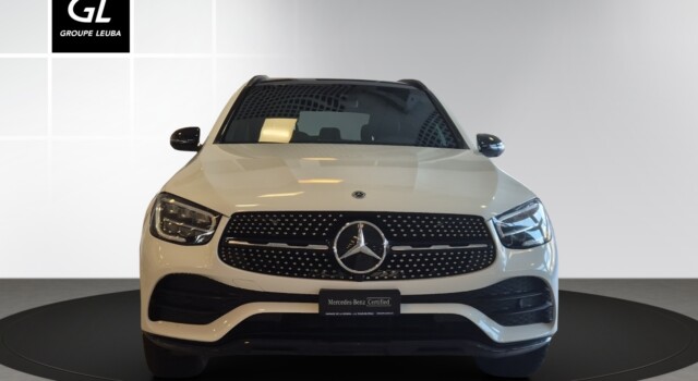 MERCEDES-BENZ GLC 300 e AMG Line 4Matic
