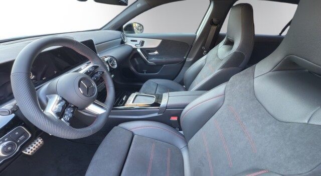 MERCEDES-BENZ A 200 Night Star 7G-DCT