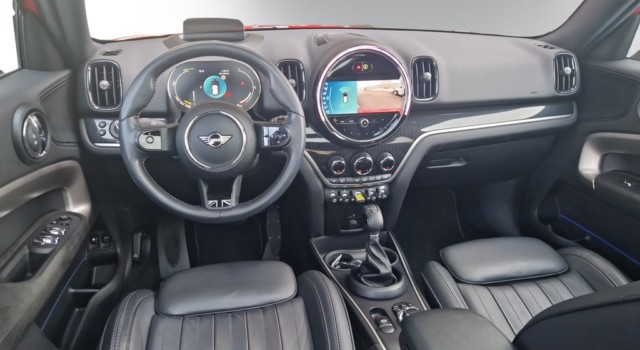 MINI COUNTRYMAN CooperSE Trafa