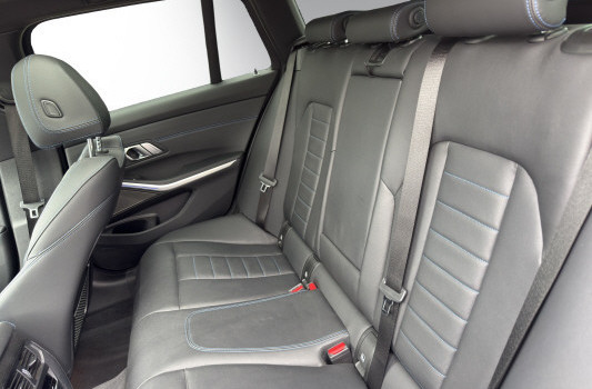 BMW 320 d xDrive48VTouring MS