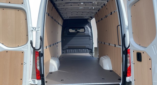 MERCEDES-BENZ Sprinter 319 CDI Lang 9G-TRONIC