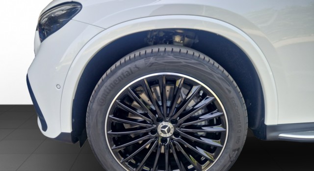 MERCEDES-BENZ GLC 300 e 4M EQ Star