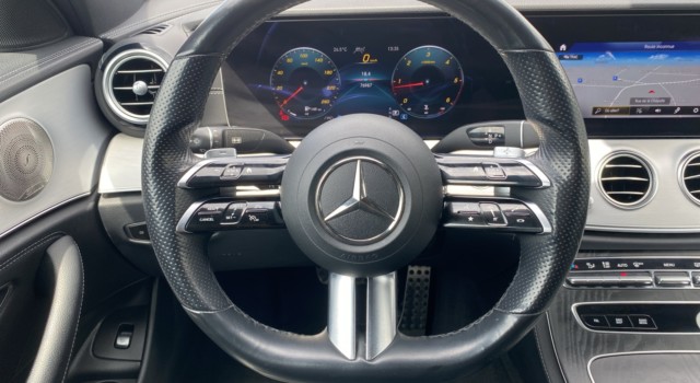 MERCEDES-BENZ E 220 d Swiss Star 4Matic