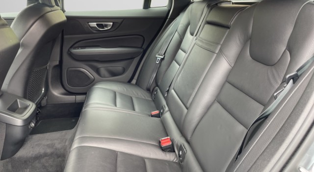 VOLVO V60 D4 AWD Inscription Geartronic