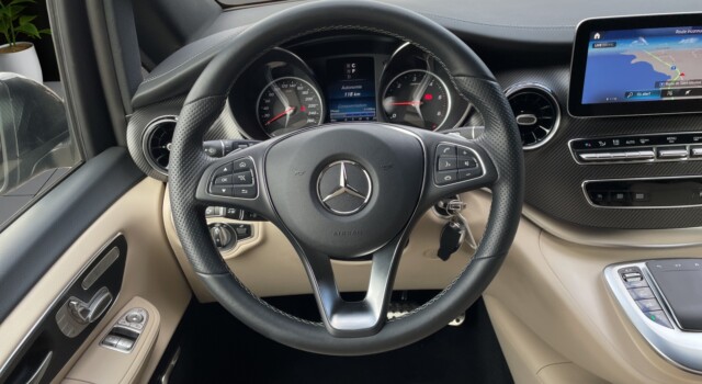 MERCEDES-BENZ V 300 d extralang Swiss Edition 4Matic 9G-Tronic