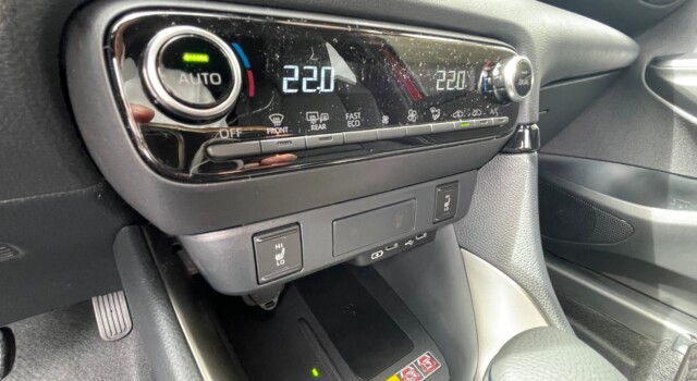 MAZDA 2 Hybrid Homura