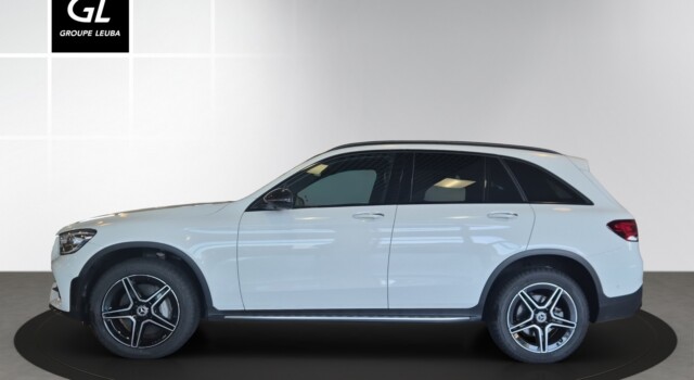 MERCEDES-BENZ GLC 300 e AMG Line 4Matic