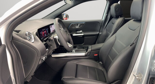 MERCEDES-BENZ GLA 220 4Matic 8G-DCT