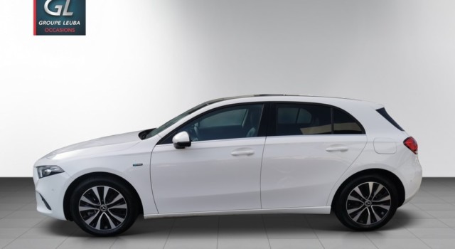MERCEDES-BENZ A 250 e Style