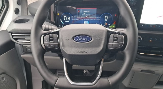 FORD TRANSIT CUSTOM 3 L1. Combi. 4×4 Limited. 2.0 L 170 CV