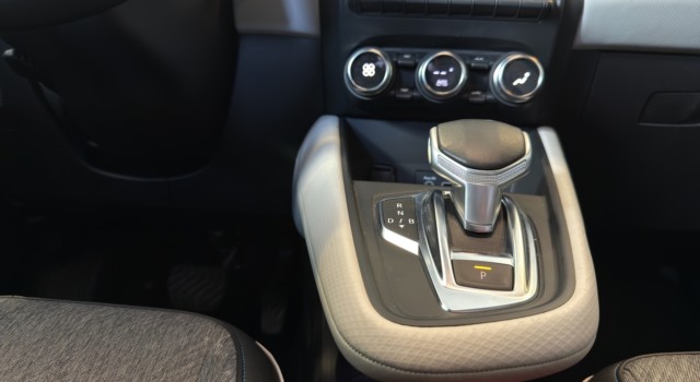 RENAULT CAPTUR 1.6 E-TechEdition1