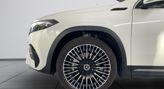 MERCEDES-BENZ EQA 250 AMG Line AMG Line