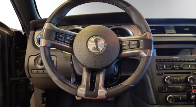 FORD MUSTANG Shelby GT500