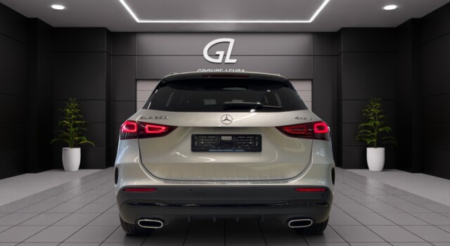 MERCEDES-BENZ GLA 250 4Matic AMG Line 8G-DCT