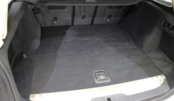 BMW 330 e x DriveTouring Steptronic