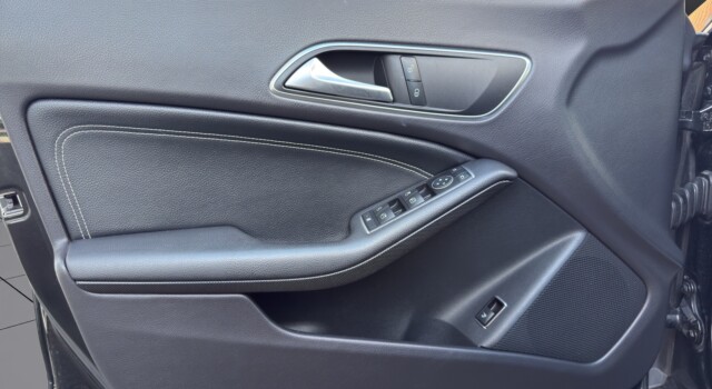 MERCEDES-BENZ CLA 250 7G-DCT 4Matic